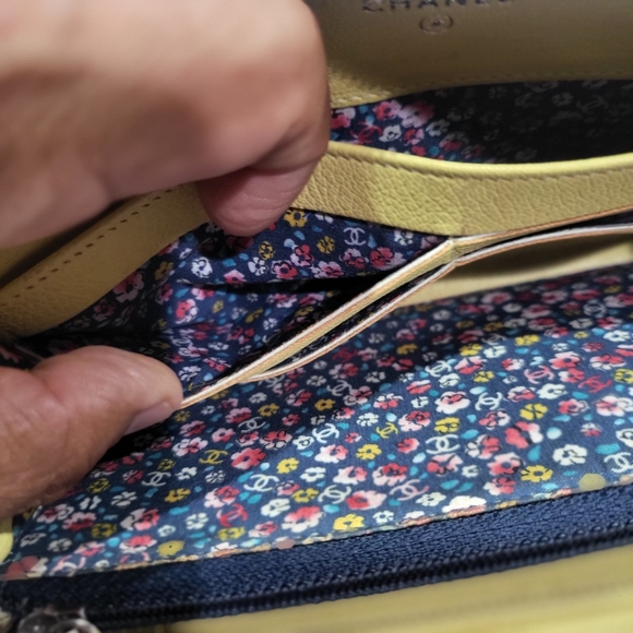 Chanel 25th Anniversary Yellow Goatskin Long Wallet Lucky Clover Logo - Picture 13 of 13